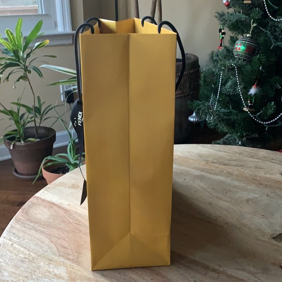 FENDI Paper Shopping bag - Large - Picture 3 of 6